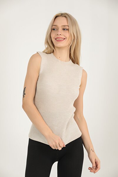 VEGENZE Γυναικείο πλεκτό πουλόβερ με μηδενικό μανίκι με ραβδώσεις σε μπεζ χρώμα