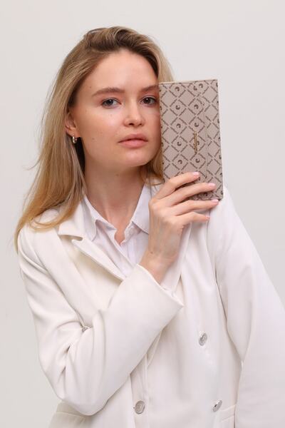 Cacharel Women's C Lettered Wallet