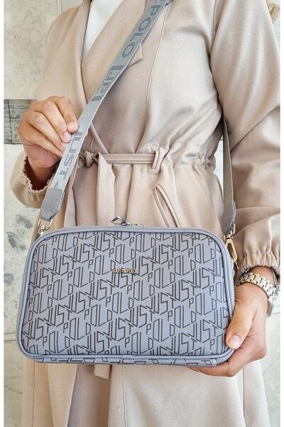 Just Polo حقيبة كتف وحقيبة كروس نسائية رمادية اللون مطبوعة بخمسة أقسام