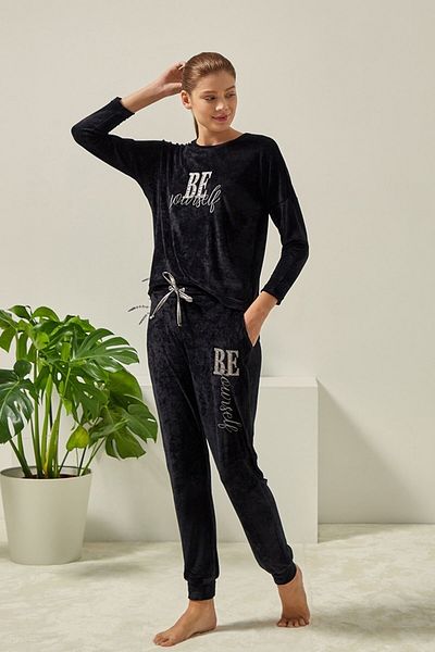Poleren Women's Long Sleeve Winter Sports Velvet Pajamas Set