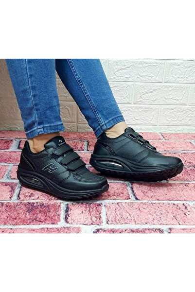 Hammer Jack 545 1759 Siyah Cırtlı Dolgu Topuk Spor