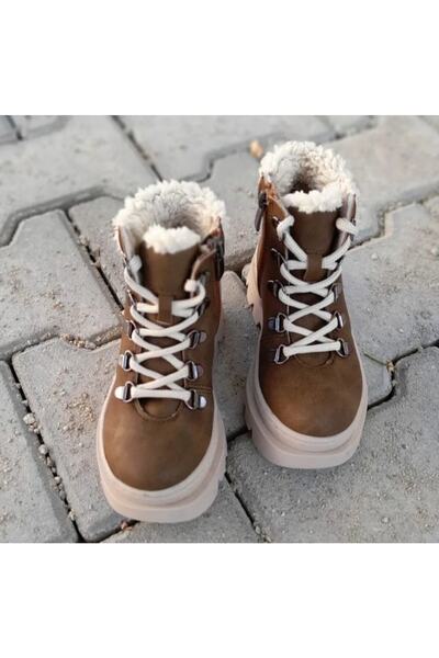 PATİK BEBE Μπότες για κορίτσια με θερμική γούνα και χοντρή σόλα με λεπτομέρεια από γούνα