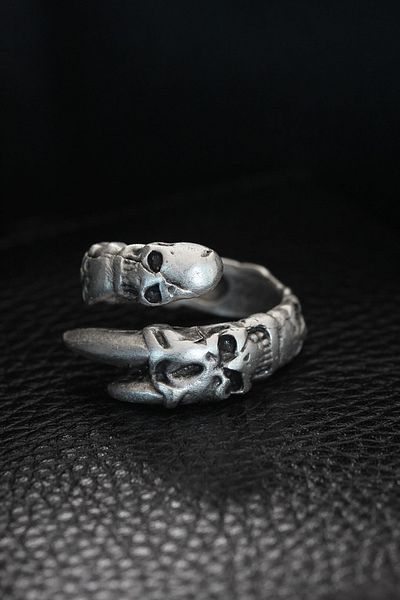 MCM GROUP Adjustable Skull Claw Model Men's Ring