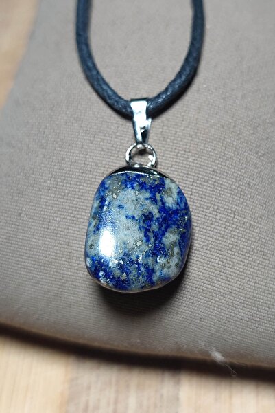 TAŞÇIZADE قلادة حجر الصوداليت الطبيعية غير الشكل