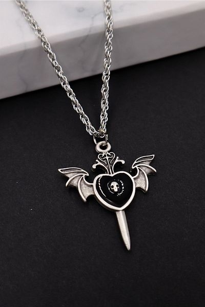 Touz Niiss Boutique Bat Winged Heart Design Necklace
