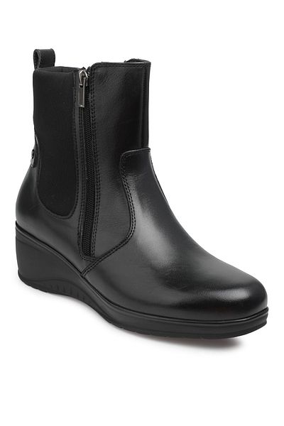 Forelli Ankle Boots - Black - Flat