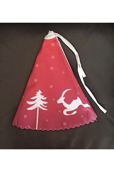 Leva House New Year's Pine Tree - Deer Tree Skirt