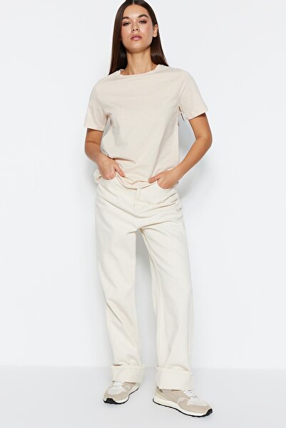 Trendyol Collection Světle béžová 100% bavlna Základní pletené tričko s výstřihem TWOSS23TS00000