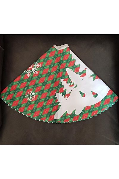 Leva House Christmas Snowflake and Pine Tree Tree Skirt