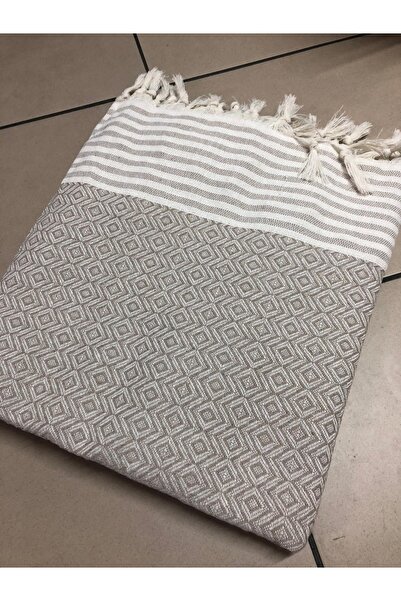 İlkim Husa de canapea naturala