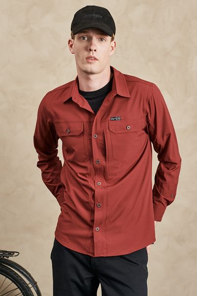 ALL TERRAIN GEAR -x- Wrangler Мъжка екипировка за всякакви терени, червена риза с дълъг ръкав и обикновена кройка