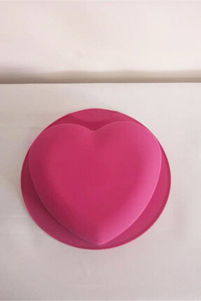 Tupperware Pink Cake Mold