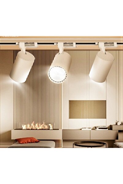 Led Pasajı Beyaz Kasa Ve Beyaz Işık 4 Adet 360 Derece Dönen Led Ray Spot Lamb...