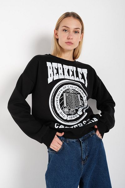 MODAGEN Women's Black Berkeley Printed Crew Neck Oversize Sweatshirt