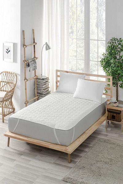 BabyMeva Quilted Liquid Proof Mattress Mattress Protector Corner Elastic Cotton