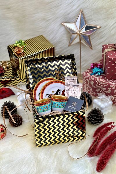 ARTER Home Horse Patterned Gift Packed 2-Piece Gold Cup Set