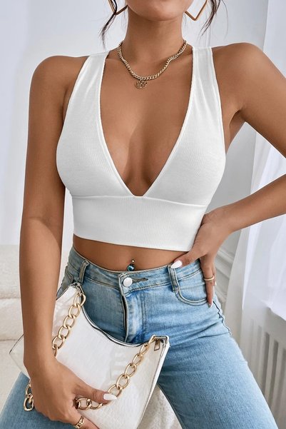 Imoda Kadın Beyaz Çapraz Sırt Detaylı Şık Crop Top Bluz