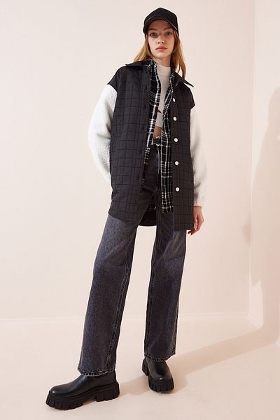 Happiness İstanbul Schwarze Damenjacke mit Polokragen und Plüschärmeln DD01146