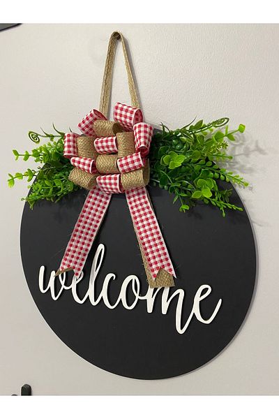 HOBİ55 Στολίδι πόρτας Welcome Black Gift Leafed 2023 με κόκκινη κορδέλα