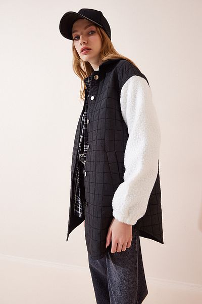Happiness İstanbul Schwarze Damenjacke mit Polokragen und Plüschärmeln DD01146
