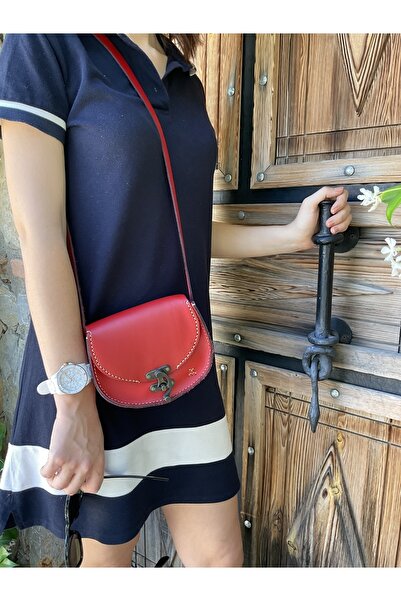 Tuvita Collection Bodrum % 100 Hakiki Deri El Yapımı Oval Deri Postacı Kol Ça...