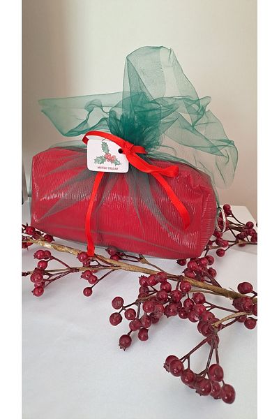 SOUL BY A&B Christmas Gift Red Makeup Bag Red Lacy Panties Santa Claus Socks Rose Cream Set