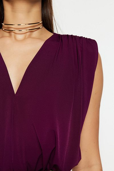 Trendyol Collection Pflaumenfarbener, gepolsterter Strickbody mit flexiblem Druckknopf und zweireihigem Kragen TWOSS23BD00007