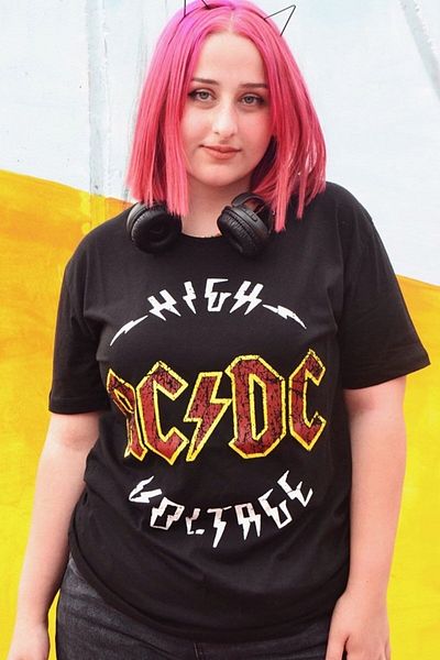 Köstebek Μαύρο μπλουζάκι Unisex υψηλής τάσης Nefigo Ac/dc
