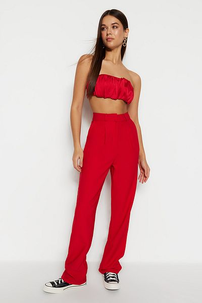 Trendyol Collection Piros, egyenes szabású, széles szárú redőzött szőtt nadrág TWOSS21PL0155