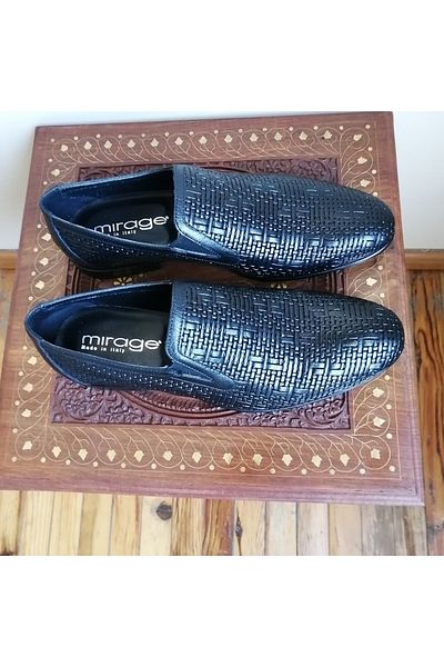 Mirage Unisex Genuine Leather Black Mesh Print Pattern Soft Stitched Leather Sole Loafer Shoes