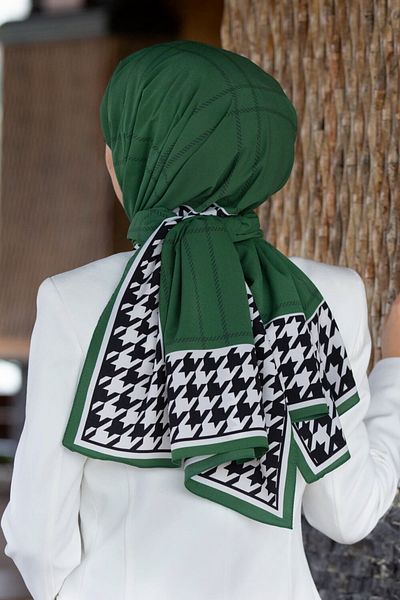 Vissona Γυναικείο πολυτελές μεταξωτό σάλι Medina Emerald Green - Μαύρο