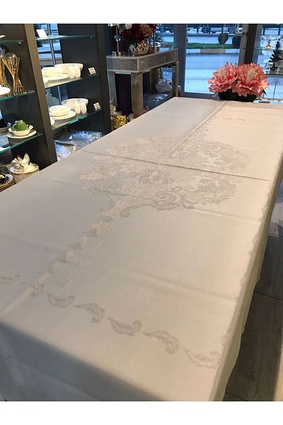 Santara Față de masă Avangard Jumbo rezistentă la pete, rezistentă la apă, fără griji, 160 X 260 cm, culoare argintie