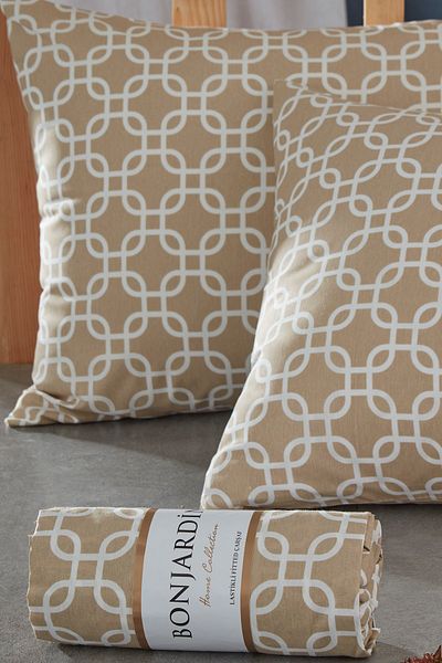BONJARDİNHOME Double Fitted Sheet and Two Pillow Cases