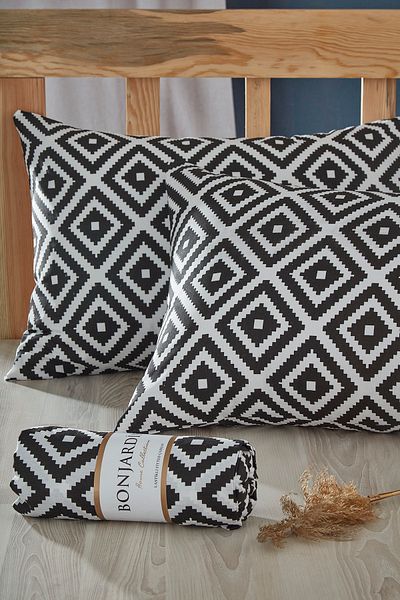 BONJARDİNHOME Double Fitted Sheet & Two Pillow Cases