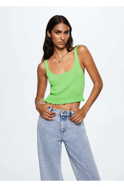 MANGO Woman Gerippte, kurze Bluse