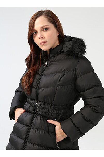 Selen Siyah Kadın Kürklü Mont 22KSL6022