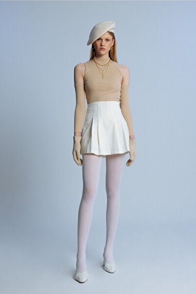 BERFUĞ KIRAN Bej Omuzları Açık Kısa Kaşkorse Bluz