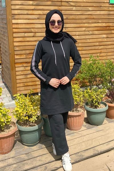 CNG MODA Black Tracksuit Set with Sleeve Stripes