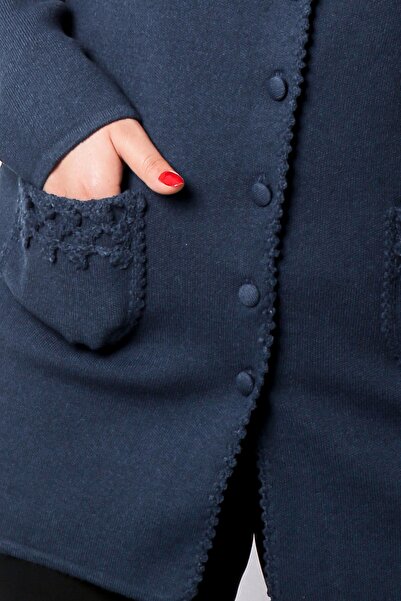 Laden Жіночий сірий трикотажний вовняний ручної роботи гачком товстий кардиган