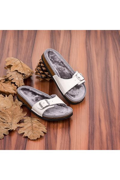 Moosefield Genuine Leather Cream Furry Slippers