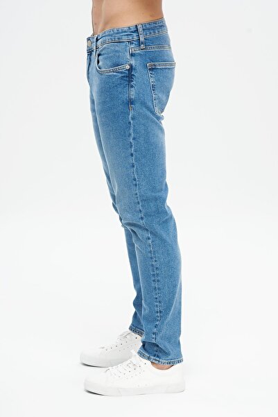 CROSS JEANS Matthew Light Blue Regular Waist Slim Fit Zippered Jean Trousers E 125-019