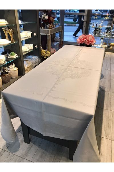 Santara Față de masă Avangard Jumbo rezistentă la pete, rezistentă la apă, fără griji, 160 X 220 cm, culoare argintie