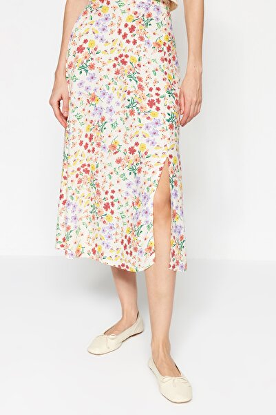 Trendyol Collection Viskóz szövet - Ekrü virágmintás Midi szoknya hasított részletekkel TWOSS20ET0230
