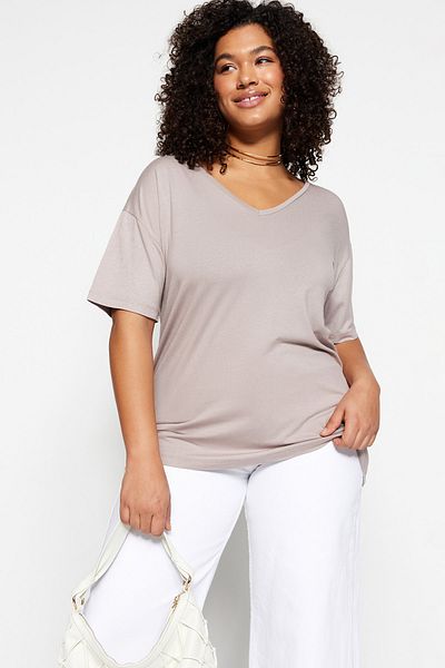 Trendyol Curve Detailliertes Strick-T-Shirt mit Nerzkragen TBSSS22TS0877