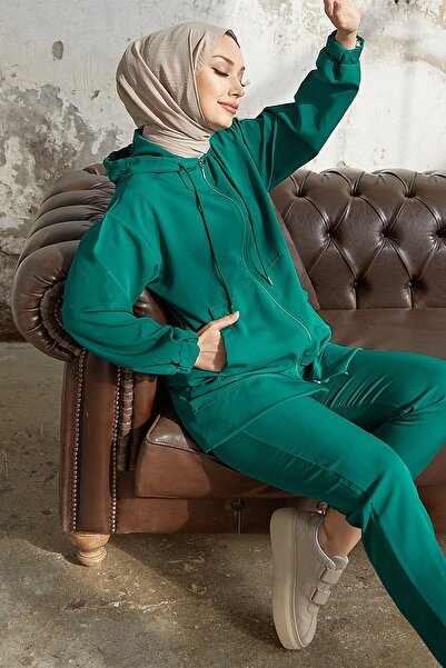 InStyle بدلة Amor الأساسية المكونة من قطعتين - أخضر زمردي