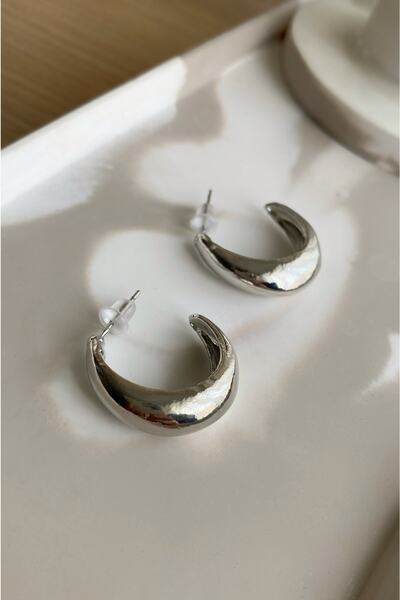 Caudalie Bombeli Yarım Halka Model Gümüş Küpe