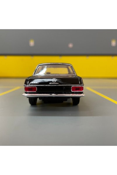 WELLY Mercedes-Benz 220 W115 1/36 Scale Diecast Metal Model Car Pull Drop Car Toy Car