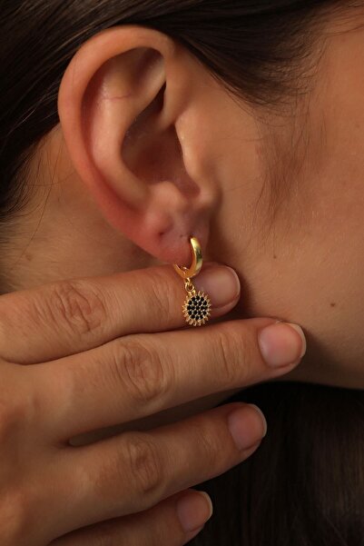 KAR DİAMOND Altın Kaplama Siyah Taşlı Güneş Modeli Küpe