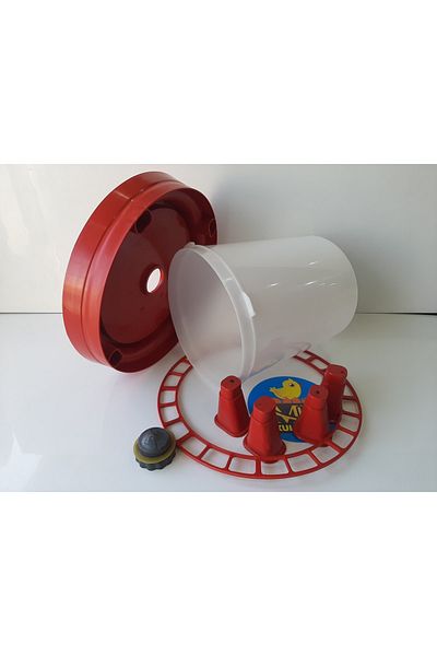 M&H 12 Lt. Standing Chicken Drinker