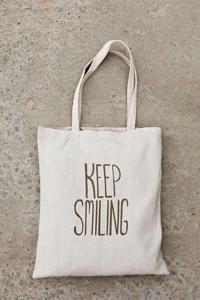 daystore Keep Smiling Cloth Handbag